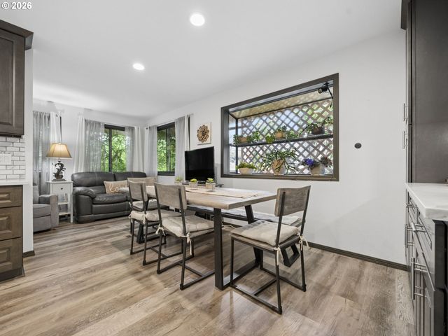 15120 Se FRANKLIN St, Portland, OR 97236