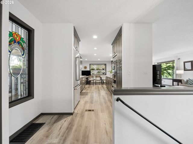 15120 Se FRANKLIN St, Portland, OR 97236