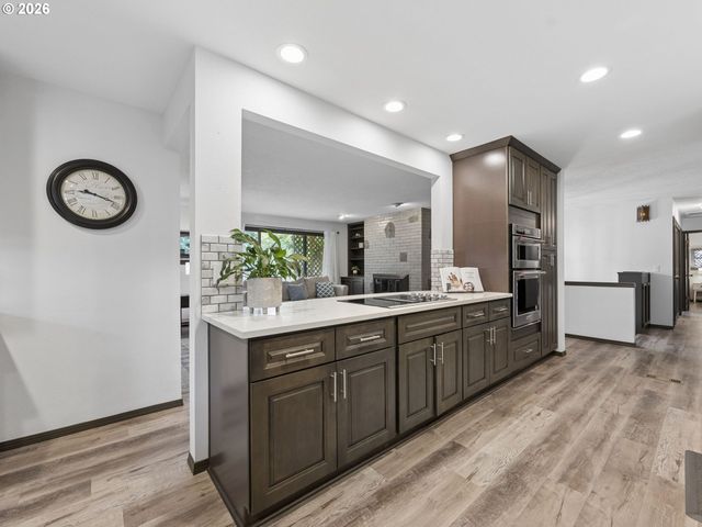 15120 Se FRANKLIN St, Portland, OR 97236