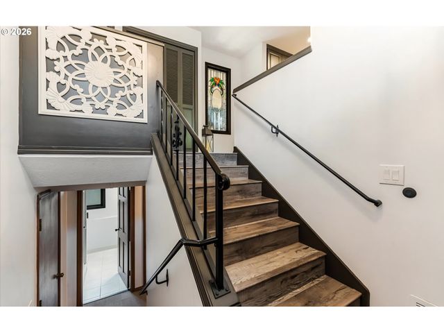 15120 Se FRANKLIN St, Portland, OR 97236