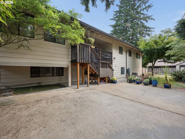15120 Se FRANKLIN St, Portland, OR 97236