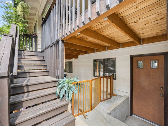 15120 Se FRANKLIN St, Portland, OR 97236