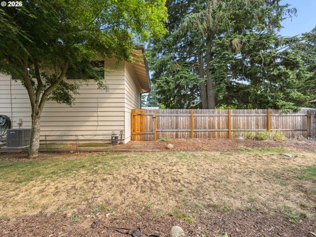 15120 Se FRANKLIN St, Portland, OR 97236