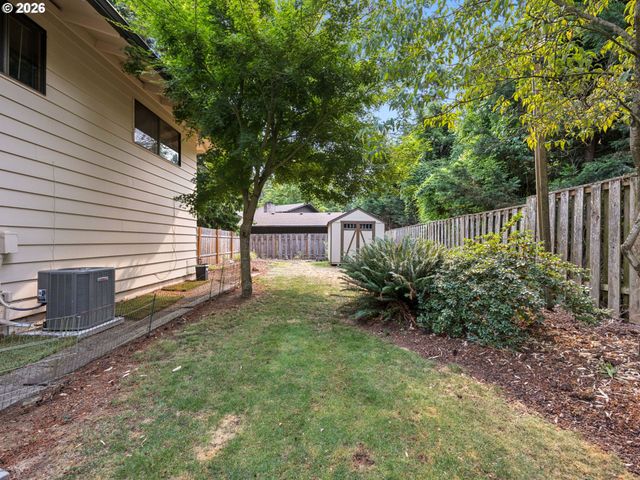 15120 Se FRANKLIN St, Portland, OR 97236