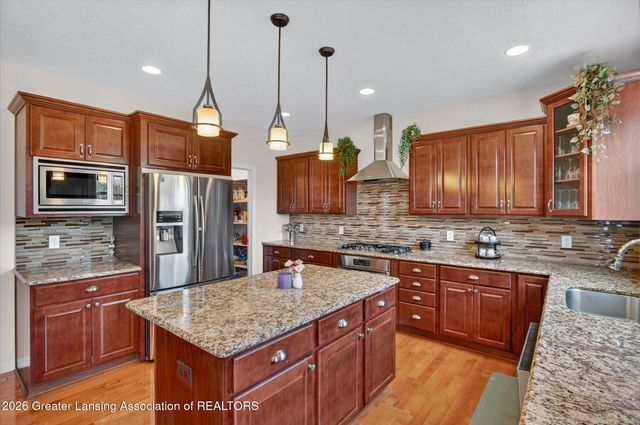 1582 Maiden Lane, Okemos, MI 48864