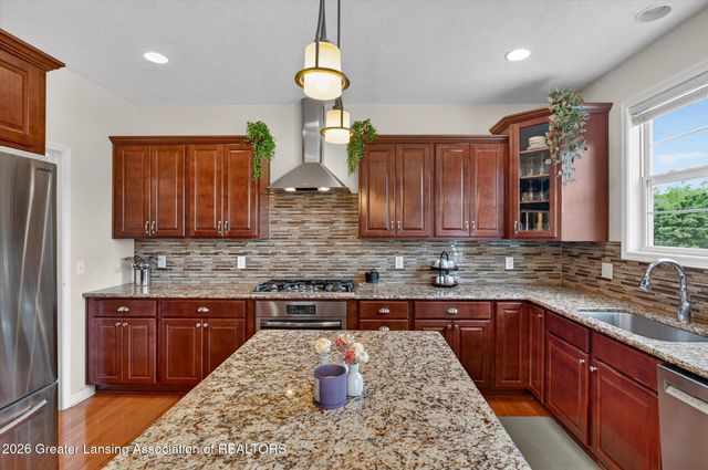 1582 Maiden Lane, Okemos, MI 48864