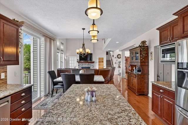 1582 Maiden Lane, Okemos, MI 48864