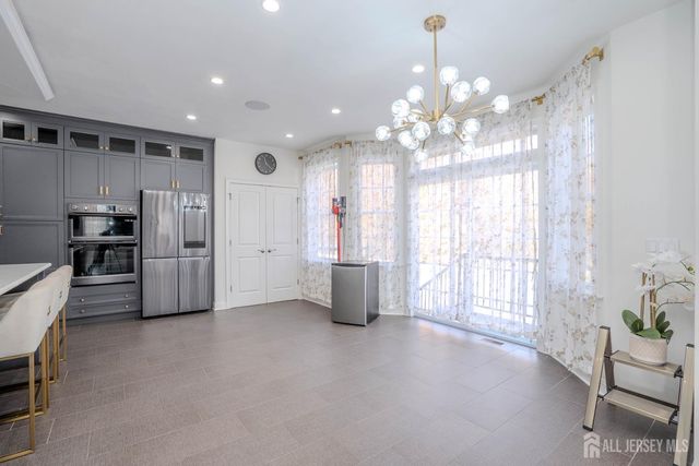 2 Hitching Post Place, Monroe, NJ 08831