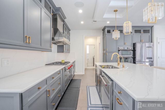 2 Hitching Post Place, Monroe, NJ 08831