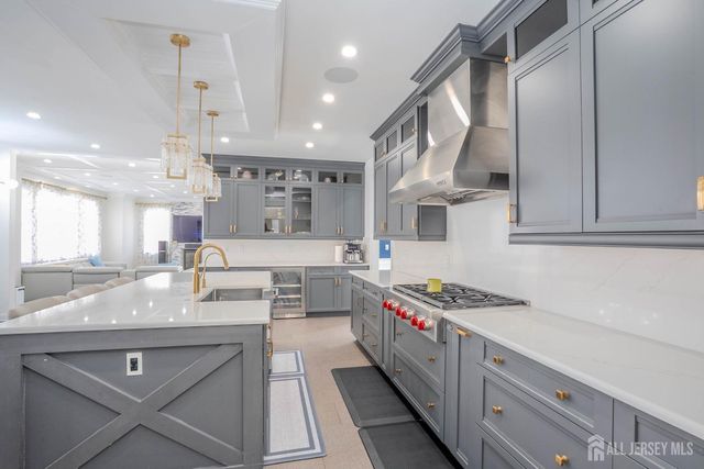 2 Hitching Post Place, Monroe, NJ 08831