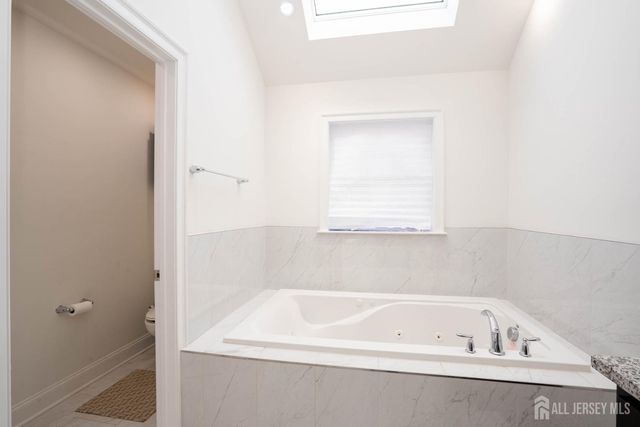 2 Hitching Post Place, Monroe, NJ 08831