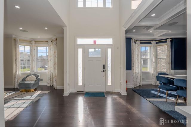 2 Hitching Post Place, Monroe, NJ 08831