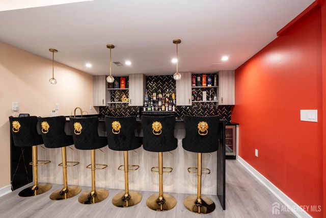 2 Hitching Post Place, Monroe, NJ 08831