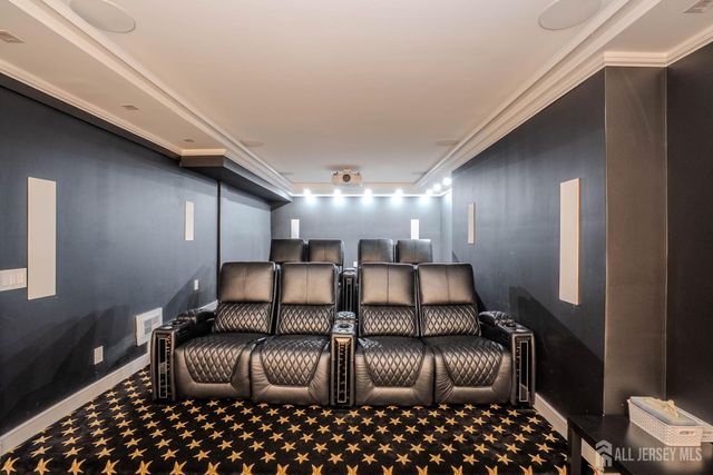 2 Hitching Post Place, Monroe, NJ 08831