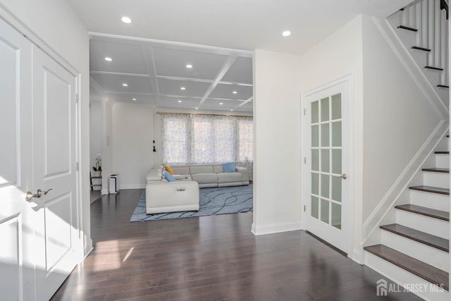 2 Hitching Post Place, Monroe, NJ 08831