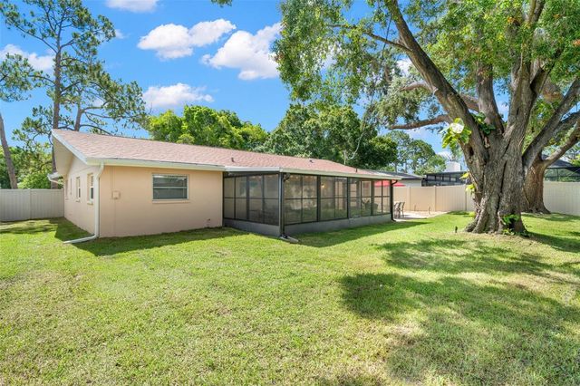 7940 3RD STREET N, St Petersburg, FL 33702
