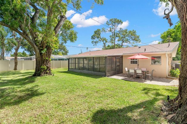 7940 3RD STREET N, St Petersburg, FL 33702