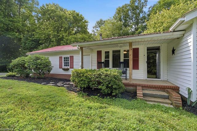 6433 Nc 268, Dobson, NC 27017