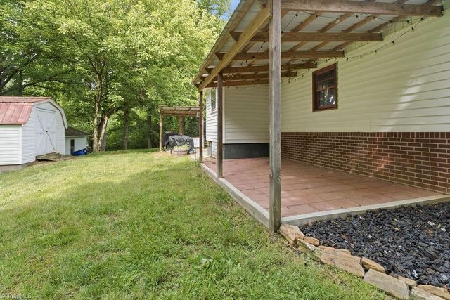 6433 Nc 268, Dobson, NC 27017