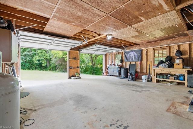 6433 Nc 268, Dobson, NC 27017