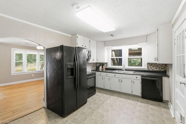 6433 Nc 268, Dobson, NC 27017