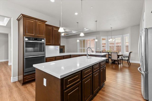 947 Doak Blvd, Ripon, CA 95366