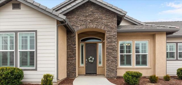 947 Doak Blvd, Ripon, CA 95366