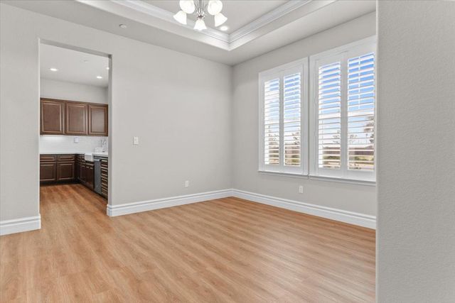 947 Doak Blvd, Ripon, CA 95366