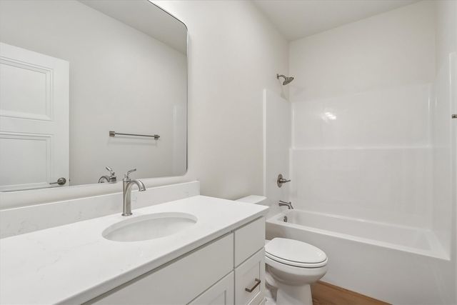 1026 Highland Trail, Solon, IA 52333