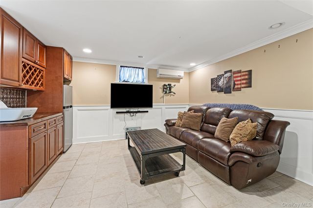 78 Tuckahoe Avenue, Eastchester, NY 10709