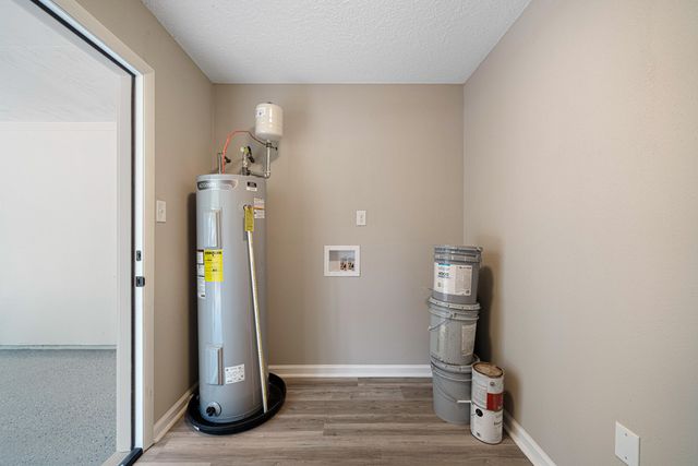 207 Oglesby Avenue, Crestview, FL 32536