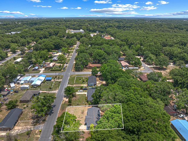 207 Oglesby Avenue, Crestview, FL 32536