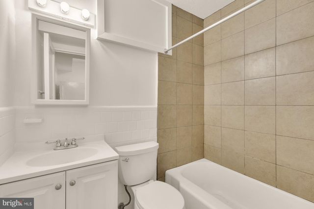1105 16TH ST NE, Washington, DC 20002