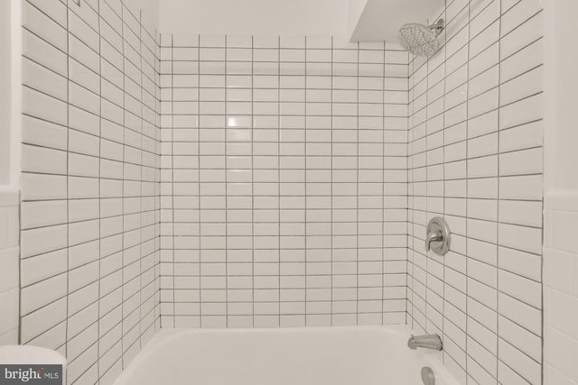 1105 16TH ST NE, Washington, DC 20002