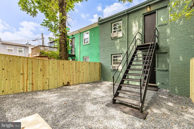 1105 16TH ST NE, Washington, DC 20002