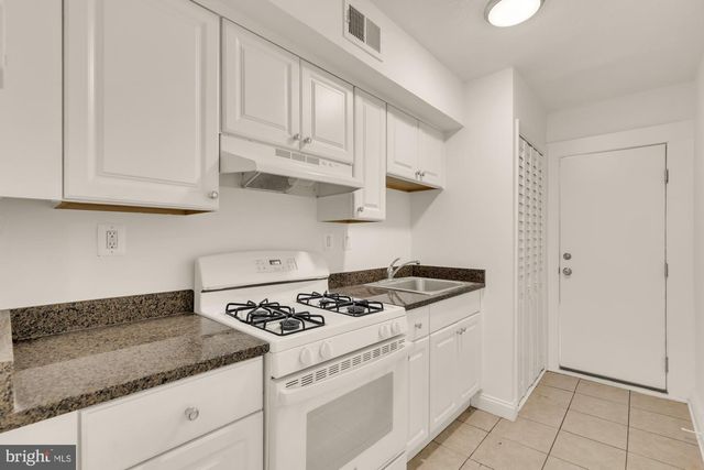 1105 16TH ST NE, Washington, DC 20002