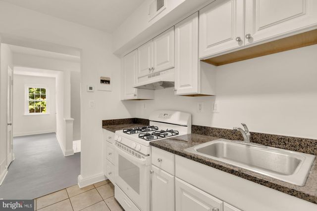 1105 16TH ST NE, Washington, DC 20002