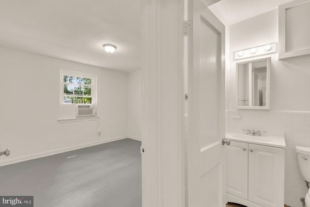 1105 16TH ST NE, Washington, DC 20002