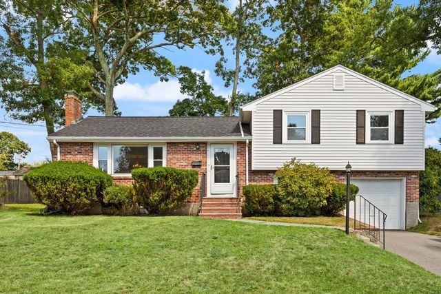 11 Imrie St, Randolph, MA 02368