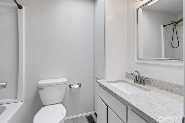 314 Alder Avenue, Sumner, WA 98390