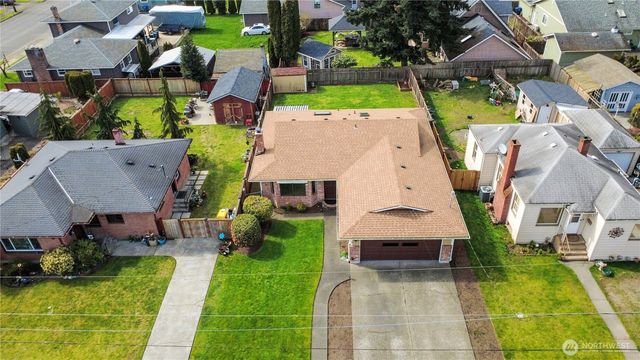 314 Alder Avenue, Sumner, WA 98390