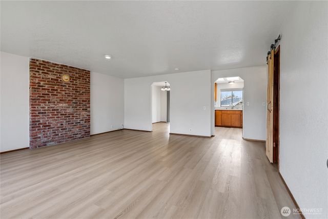 314 Alder Avenue, Sumner, WA 98390