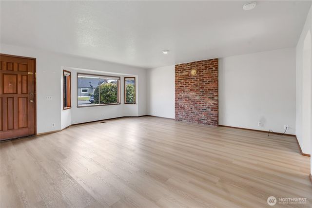 314 Alder Avenue, Sumner, WA 98390