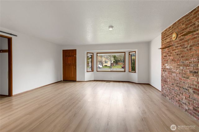 314 Alder Avenue, Sumner, WA 98390