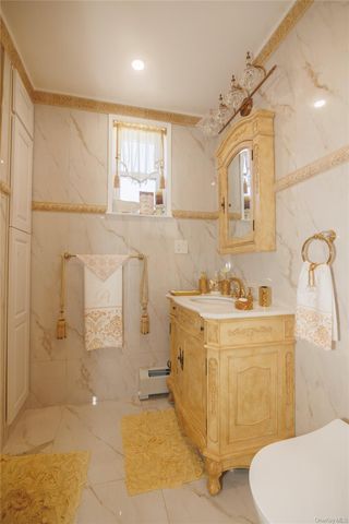 1715 Hering Avenue, Bronx, NY 10461
