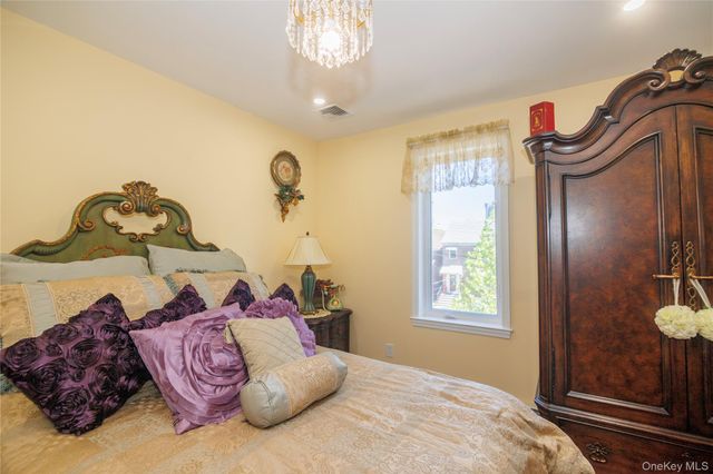 1715 Hering Avenue, Bronx, NY 10461