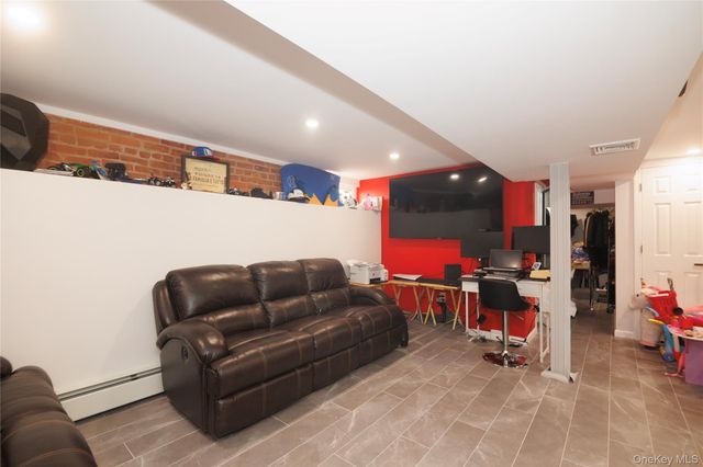 1715 Hering Avenue, Bronx, NY 10461