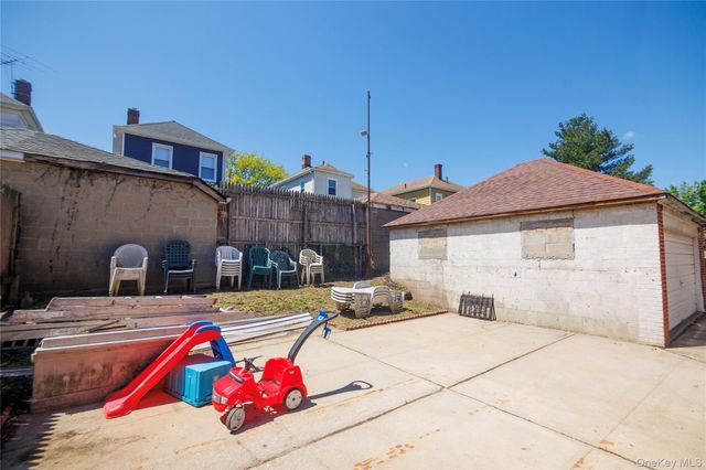 1715 Hering Avenue, Bronx, NY 10461