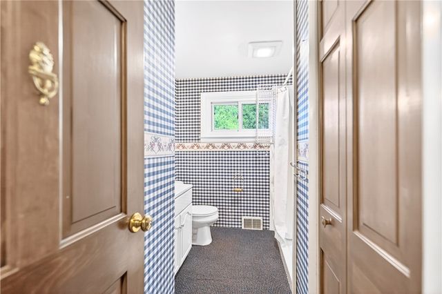 705 14th St., New Brighton, PA 15066