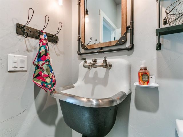 13109 Mackinac Island Drive, Oklahoma City, OK 73142